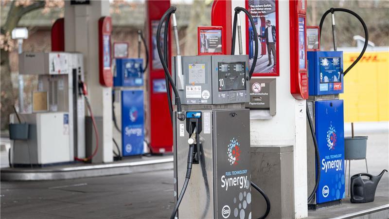 Eine Tankstelle in Berlin-Tiergarten. Momentan bewegen sich die Preise nach unten,