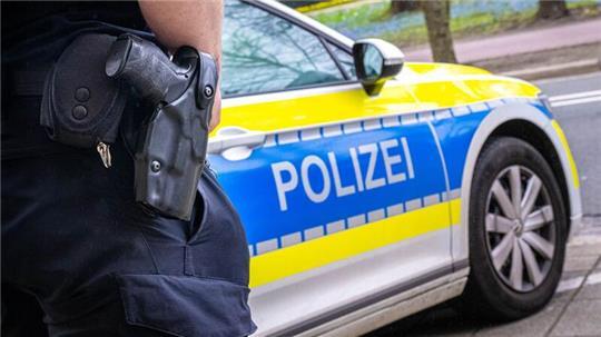 Eine Tankstelle und ein Kiosk werden in Bremen von Minderjährigen überfallen. (Symbolbild)