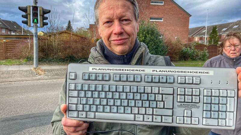 Eine Tastatur, die nur die K40 kennt. Anwohner Burkhard Gottschling ist sich sicher, dass es bei der Planungsbehörde in Stade nur diese Tastatur gegeben hat.