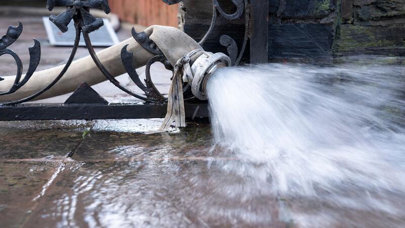Eine Wohngebäudeversicherung sollte jeder Immobilienbesitzer haben, sie wird von der Bank erwartet.