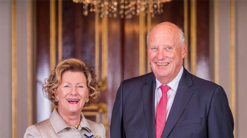 Geheimnis um König Haralds Sarkophag gelüftet Eine ganz besondere Liebe verband König Harald V. (rechts) und seine Frau Sonja (links). (Archivbild)