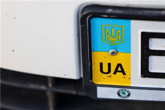 Eine staatliche Stelle zahlt für die vereinfachte Prüfung für ukrainische Autos nicht.