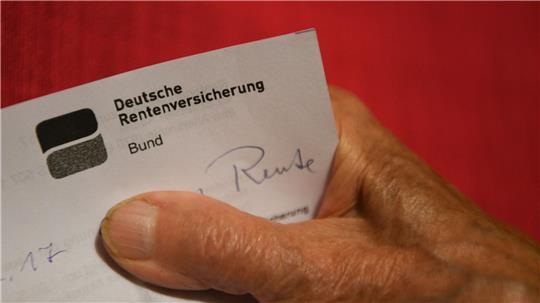 Eine von der Bundesregierung eingesetzte Kommission macht Vorschläge zur Zukunft der Rente. (Symbolbild)