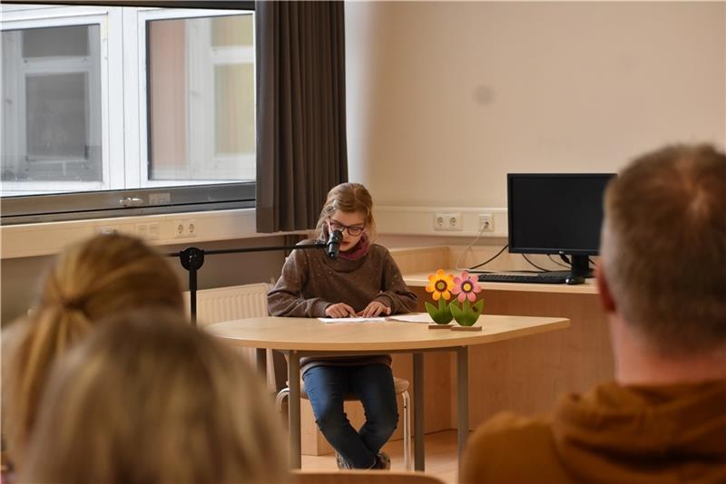 Einen Nachmittag lang gab es in Schulbibliothek und Klassenräumen jede Menge plattdeutscher Geschichten zu hören.