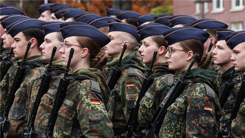 Einen Schwerpunkt legt Schwarz-Rot auf die Stärkung der Bundeswehr. (Archivfoto)