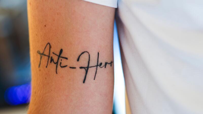 Einen Songtitel, dessen Bedeutung er sehr mag, hat sich Gerrit Kludt als Tattoo stechen lassen. (Archivbild)