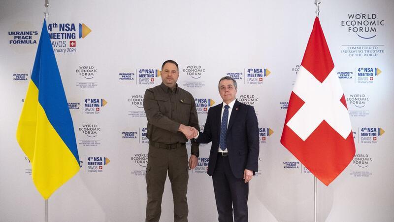 Ukraine sieht wachsende Unterstützung für Friedensplan Einen Tag vor Beginn des Weltwirtschaftsforums (WEF) organisieren die Ukraine und die Schweiz in Davos eine Konferenz zu den ukrainischen Friedensplänen.