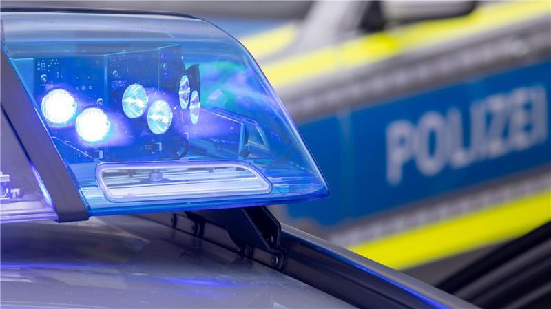 Einen Unfall im Alten Land und einen Einbruch auf der Geest meldet die Stader Polizei. (Symbolbild)