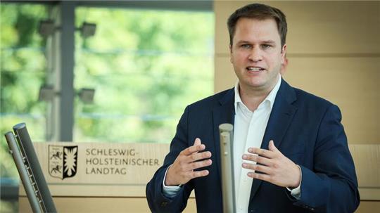 Einen verantwortungsbewussten Sparkurs fordert FDP-Fraktionschef Christopher Vogt. (Archivbild)