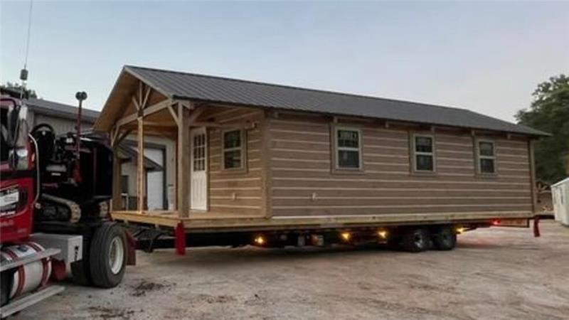 Eines der angeblich beschädigten Tiny Houses, das derzeit in Facebook-Posts beworben wird.