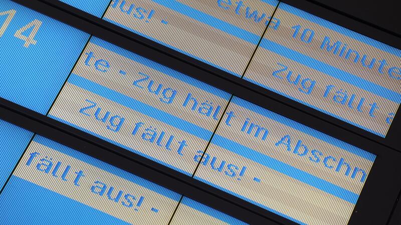 Einige Verbindungen der Westfalenbahn fallen am kommenden Wochenende aus. (Archivbild)