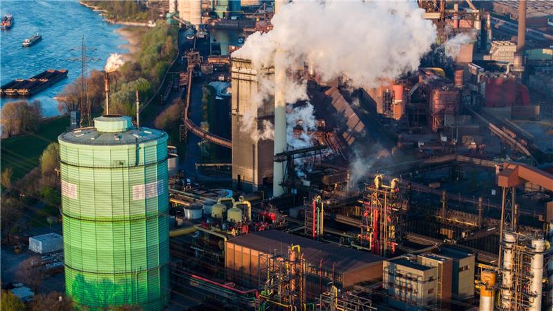 Einigung mit Thyssenkrupp: Der Stahlkonzern Salzgitter übernimmt den Duisburger Stahlerzeuger HKM ab Juni komplett - falls auch der dritte Eigentümer Vallourec zustimmt. (Archivbild)