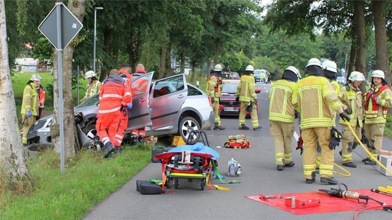Einsatz bei schweren Unfällen gehört zum Alltag der Stader Feuerwehrleute.