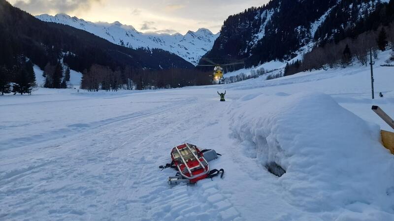 Lawine in Südtirol: Deutscher Tourengänger getötet Einsatz der italienischen Bergrettung in der Nähe von Ratschings. Eine deutsche Gruppe wurde von einer Lawine erfasst.