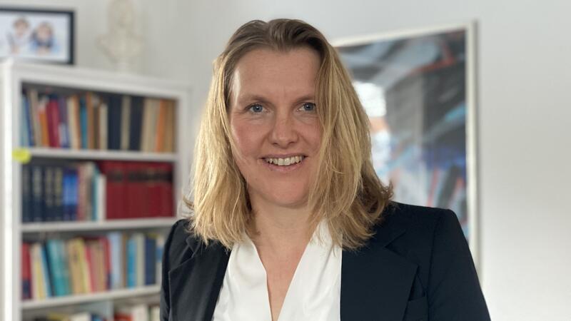 Pastorin findet Traumjob bei der Bundeswehr – Geht das? Einsatz für die Friedensbewegung und Arbeit beim Militär: Das ist für Pastorin Uta Ihrke-Buchroth kein Widerspruch.