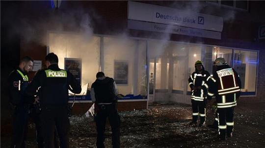 Einsatzkräfte vor Ort