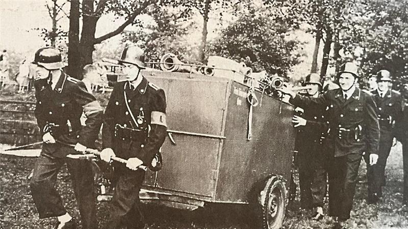 Feuerwehr an der Este: Wie eine Katastrophe die Gründung beschleunigte Einsatzübung der Feuerwehr im Jahr 1958.
