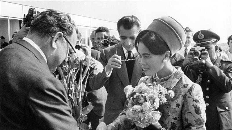„Asiens Jacky Kennedy“: Thailands Ex-Königin Sirikit ist tot Einst schien die halbe Welt der Königin zu Füßen zu liegen. (Archivbild)