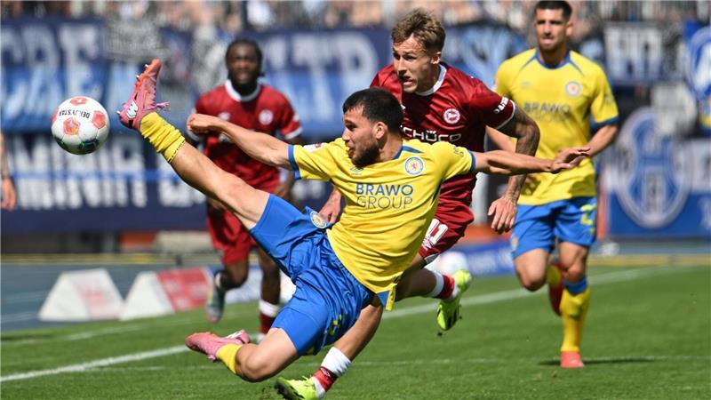 Später Ausgleich: 1:1 zwischen Braunschweig und Bielefeld Eintracht Braunschweig und Arminia Bielefeld lieferten sich eine intensive Partie.