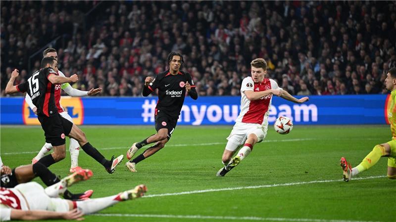 Sieg bei Ajax: Eintracht winkt Viertelfinale in Europa Eintracht Frankfurt darf auf den Einzug ins Viertelfinale der Europa League hoffen.