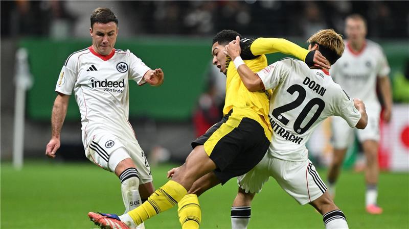 Elfmeterkrimi: BVB besiegelt frühes Pokal-Aus für Frankfurt Eintracht Frankfurt und Borussia Dortmund lieferten sich einen packenden Pokal-Kampf.