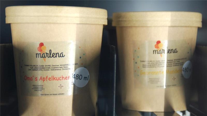 Eis to go: Typische Winter-Sorten sind Omas Apfelkuchen und Gebrannte Mandeln.