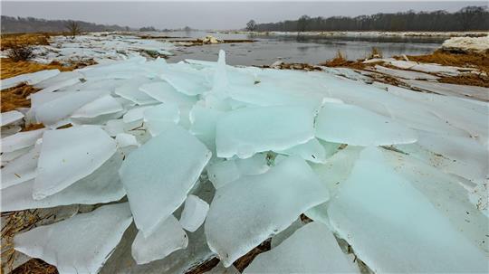 Eisplatten an der Oder