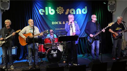 Elbsand spielt am Samstag auf dem Campingplatz Neßhof in Guderhandviertel.