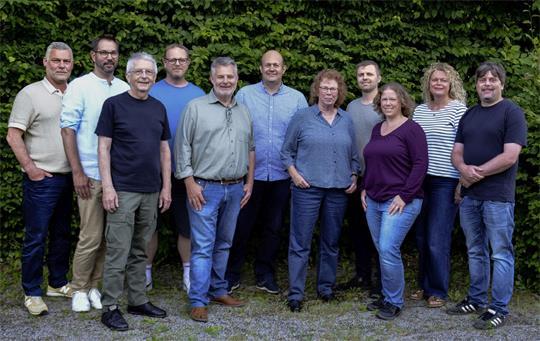 Elf Kandidaten stehen für die FWG Lühe zur Wahl in der Samtgemeinde Lühe - für den Samtgemeinderat und die Gemeinderäte in Hollern-Twielenfleth, Grünendeich und Steinkirchen.