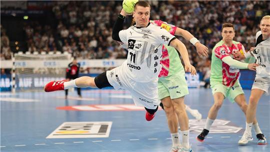 Elias Ellefsen a Skipagøtu erzielte elf Tore für den THW.