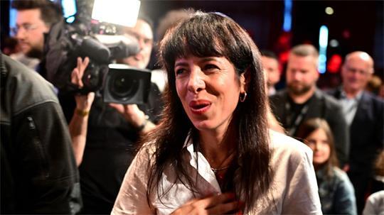 Elif Eralp will große Wohnungskonzerne enteignen. 