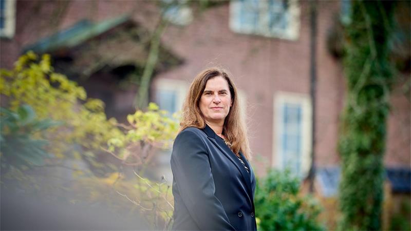 Geisterteilchenfang mit Eisklotz: Nobelpreis für US-Physiker Ellen Moons ist die erste Generalsekretärin in der Geschichte der Königlich-Schwedischen Akademie der Wissenschaften.