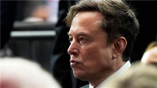 Elon Musk sagt, er habe einen Versuch des Sexualstraftäters Jeffrey Epstein abgelehnt, ihn auf dessen Privatinsel zu locken. (Archivbild)