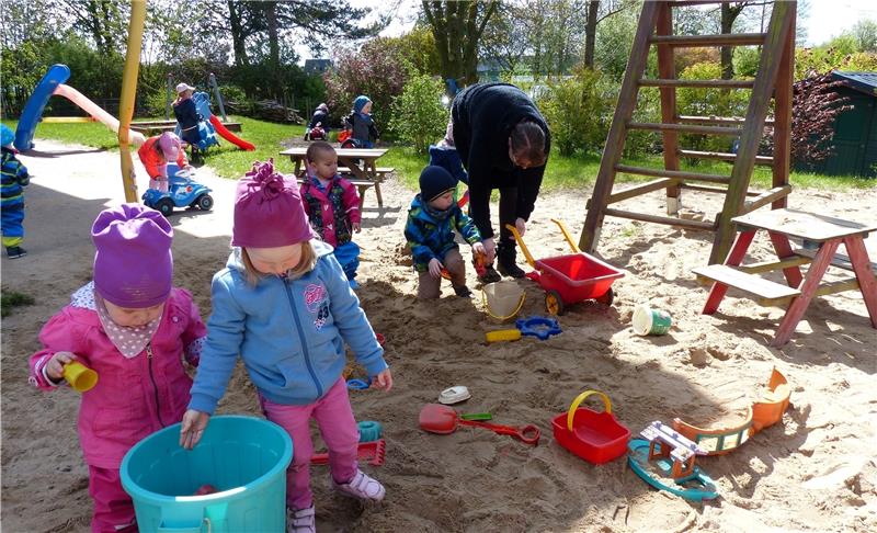 Eltern, die ihr Krippenkind im DRK-Kinderschiff untergebracht haben, sind versorgt. Aber 26 weitere Familien brauchen dringend einen Platz. Foto Eidtmann