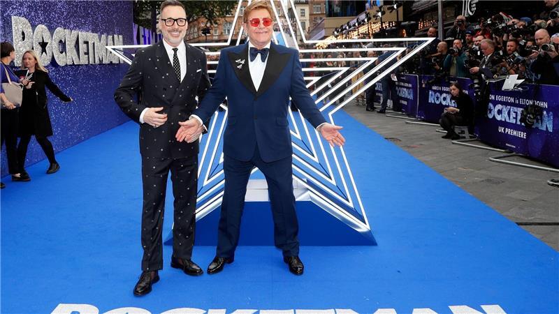 Elton John und sein Mann David Furnish bei einer „Rocketman“-Präsentation im Mai 2019 in London. (Archivbild)