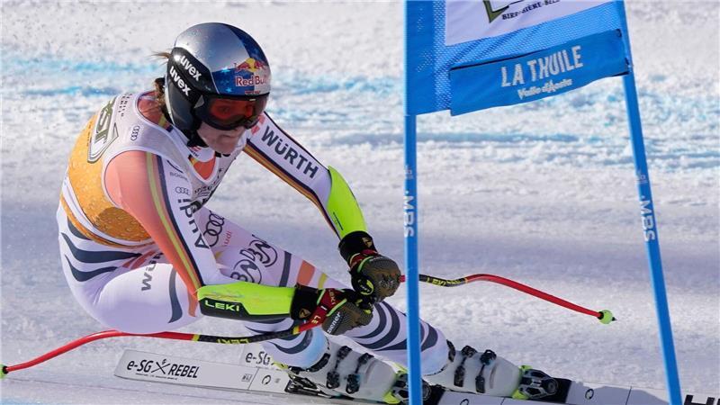 Zweiter Weltcup-Sieg: Ski-Ass Aicher jubelt in La Thuile Emma Aicher düste im Super-G in La Thuile zu ihrem zweiten Weltcup-Sieg.