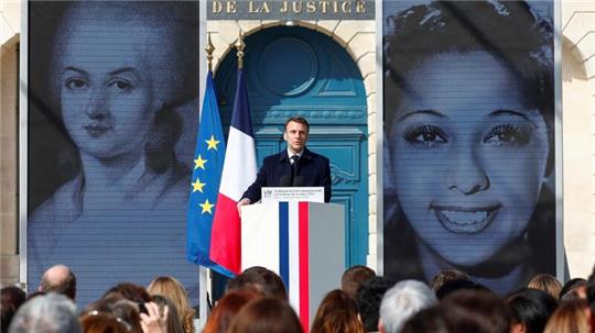 Emmanuel Macron während seiner Rede zur Verankerung des Rechts auf Abtreibung in der französischen Verfassung in Paris.