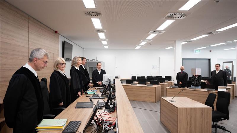 Emotionale Szenen im Prozess gegen mutmaßliche NSU-Unterstützerin.