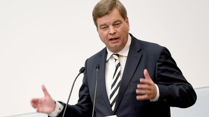 Enak Ferlemann (CDU) verabschiedet sich von der Bundespolitik.