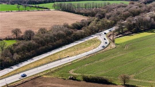 Ende Mai erfolgt der Spatenstich für den Weiterbau der A20 bei Bad Segeberg. (Archivbild)