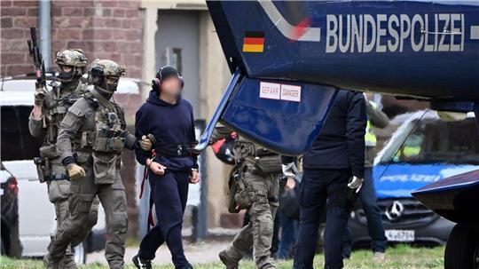 Ende November wurde der Verdächtige nach Deutschland überstellt. Er sitzt seitdem in Untersuchungshaft. (Archivbild)
