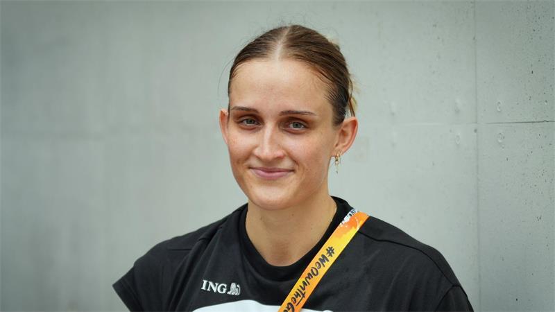 Fiebich im Fokus: Als „graue Eminenz“ in die Heim-WM Endlich beim Team: Leonie Fiebich.