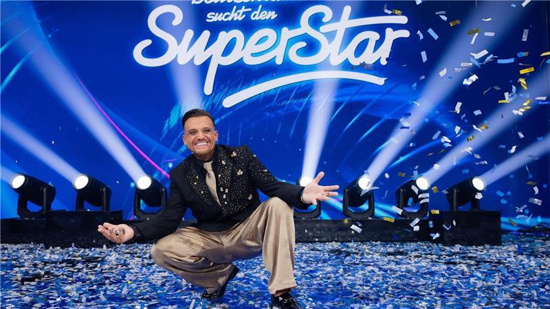 Endlich geschafft: Menowin Fröhlich holt sich nach 16 Jahren die „DSDS“-Krone.
