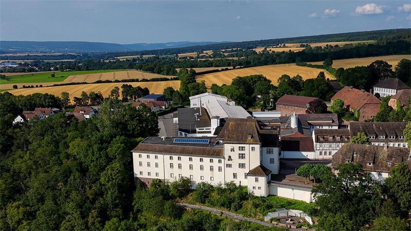 Ferien in Niedersachsen: Ausflugsziele abseits der Klassiker Entlang der Weser laden auch einige Schlösser zur Einkehr ein wie hier Fürstenberg.