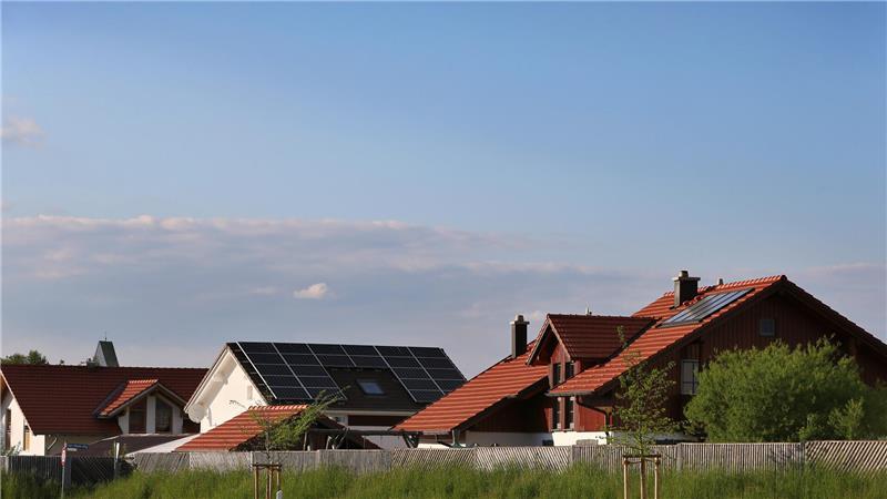 Ist mein Haus ein Schwarzbau? So erkennen Sie es rechtzeitig Entspricht das Eigenheim der geltenden Bauordnung? Und: Sind alle An- und Umbauten genehmigt? Besser wäre es, ansonsten droht Ärger mit den Behörden.