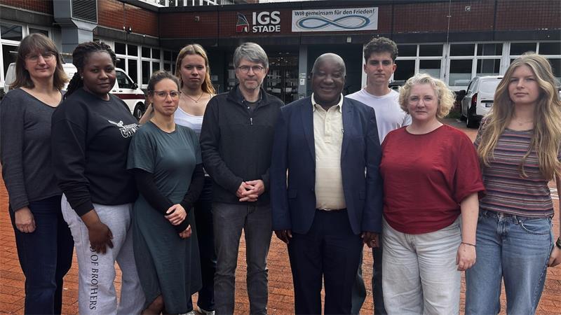 Enttäuschung an der IGS Stade: Nur der Schulleiter und eine Lehrerin ihrer Partnerschule in Simbabwe durften kommen. Die Schüler bekamen kein Visum.