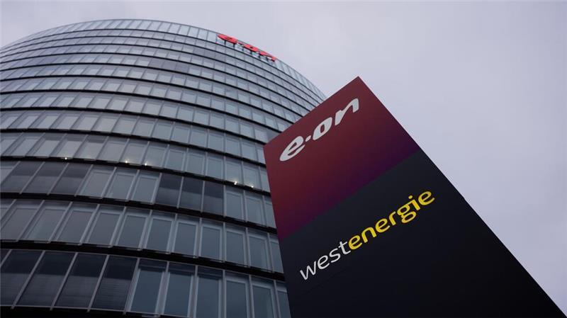 Eon ist Deutschlands größter Verteilnetzbetreiber mit einem Anteil von fast einem Drittel. Eon ist auch einer der größten Ladesäulenbetreiber.