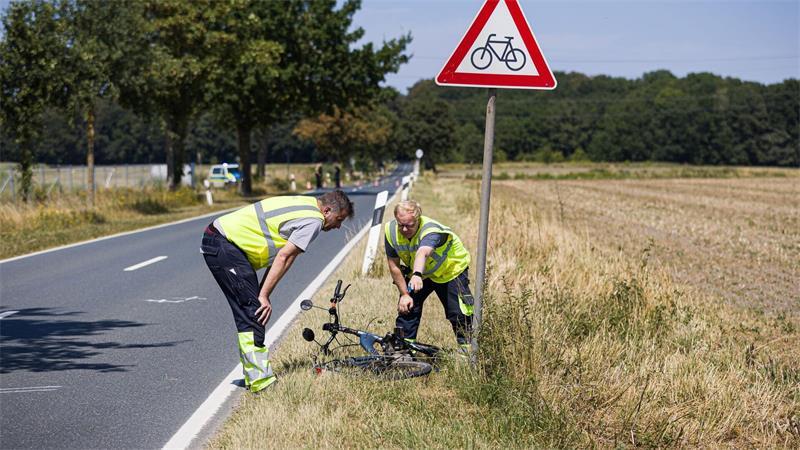 91-jähriger Pedelecfahrer stirbt bei Zusammenstoß mit Auto Er erlag noch vor Ort seinen Verletzungen.