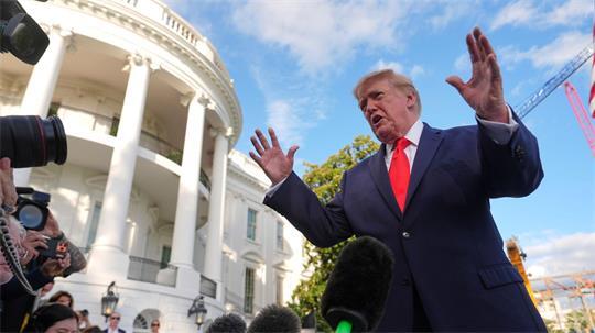 Er glaube, Putin wolle einen Deal mehr als Selenskyj - sagt Trump. 