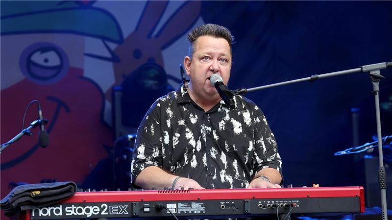 Er hat sofort zugesagt, weil er die Idee eines Konzertes im Dunkeln gern ausprobieren wollte: Prinzen-Sänger Sebastian Krumbiegel. (Archivbild)